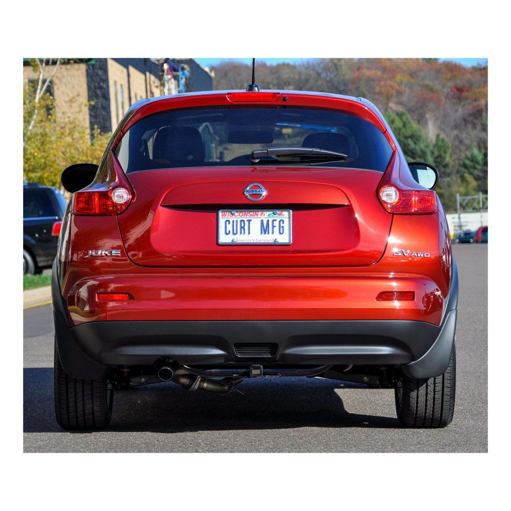 CURT CLASS 1 TRAILER HITCH, 1-1/4&quot; RECEIVER, SELECT NISSAN JUKE #11088